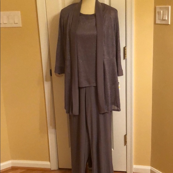 Set - Picture 3 of 8